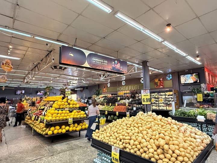 Frutas e verduras do sacolão